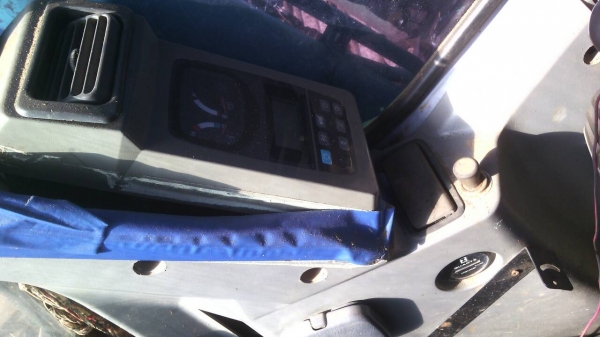 ขายด่วนรถแบคโฮYN10ชุปเปอรทำงานได้5พันกว่าชัวโมงมีเลม