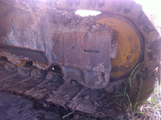 ขายด่วนรถแบคโฮYN10ชุปเปอรทำงานได้5พันกว่าชัวโมงมีเลม