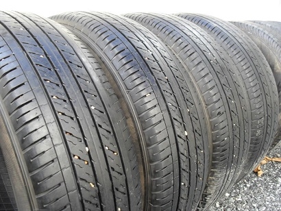 ขายยาง DUNLOP SP LT37 ปี2214 (1ชุด) 215-65-16 ราคา 4,000