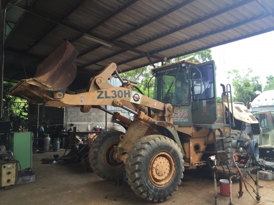 (ลดเหลือคันละ450000)รถตักล้อยาง ZL30H..ของ TMC..CHANGLIN มี2คัน รถจอดไม่ได้ใช้ แต่รถใช้งานได้ปกติ