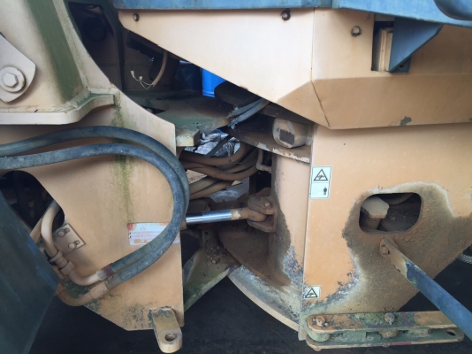 (ลดเหลือคันละ450000)รถตักล้อยาง ZL30H..ของ TMC..CHANGLIN มี2คัน รถจอดไม่ได้ใช้ แต่รถใช้งานได้ปกติ