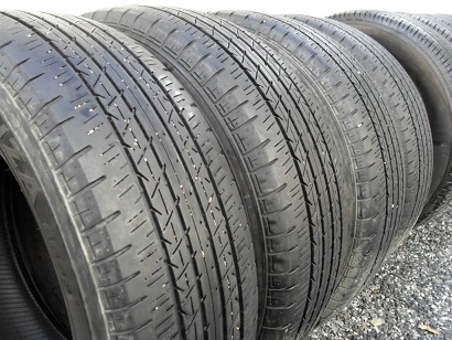 ขายยาง BRIDGESTONE ER33 ปี14 (1ชุด) 215-60-16 ราคา 4,000