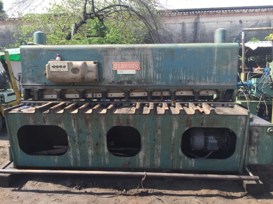 ขายเครื่องตัด8ฟุตตัดได้6มิลของยุโรปกับเครื่องพับ8ฟุตพับได้3.2มิลของใต้หวันพร้อมใช้ครับ