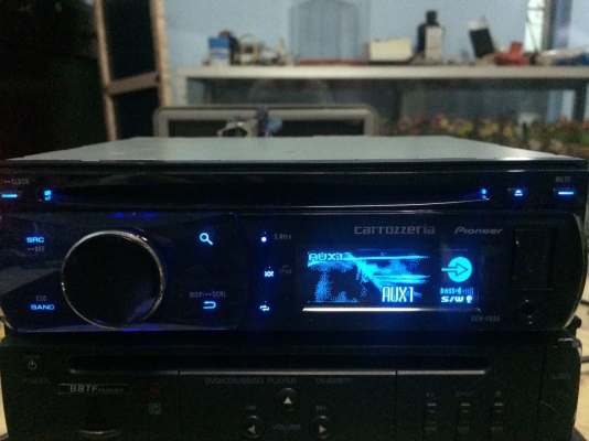 Pioneer DEH-P650 USB IPOD MP3-RW CD-RE AUX ปรีเอ้า1ชุด จอกราฟฟิก คุมกล่องCD สภาพสวย มือ2 ญี่ปุ่น