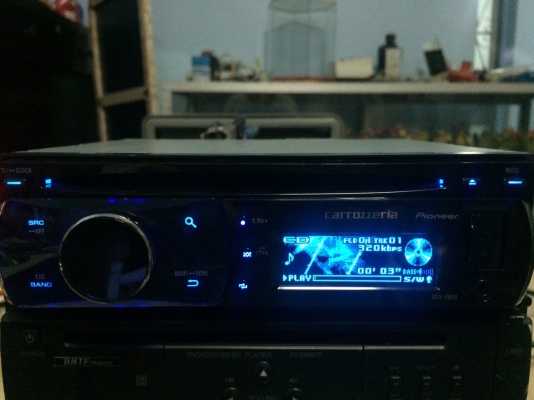 Pioneer DEH-P650 USB IPOD MP3-RW CD-RE AUX ปรีเอ้า1ชุด จอกราฟฟิก คุมกล่องCD สภาพสวย มือ2 ญี่ปุ่น