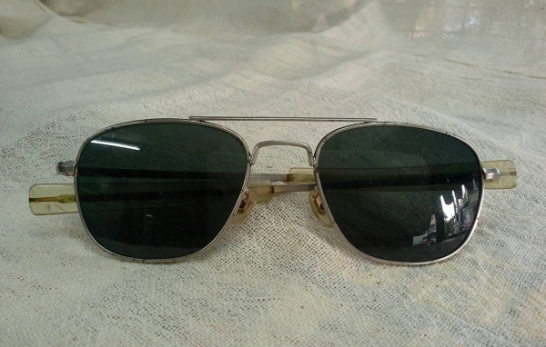 มหาเทพแว่นตา AO American Optical U.S.A.