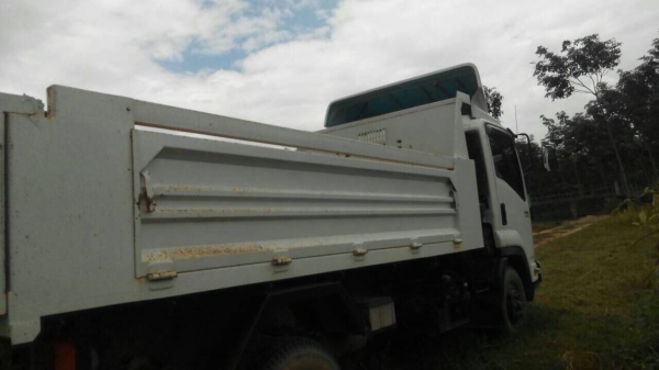 Isuzu frr210   รถบ้าน