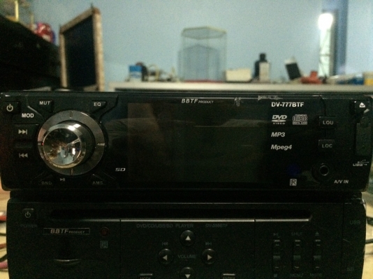 BBTF DV-777BTF USB SDCARD DVD-RW VCD-RW MP3-RW CD-RW จอLCD3นิ้ว ปรีเอ้า3ชุด Vedio out2ชุด Vedio in 1ชุด ต่อกล้องมองหลังอีก1ชุด มือ2 ญี่ปุ่น