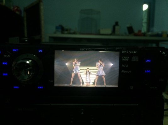 BBTF DV-777BTF USB SDCARD DVD-RW VCD-RW MP3-RW CD-RW จอLCD3นิ้ว ปรีเอ้า3ชุด Vedio out2ชุด Vedio in 1ชุด ต่อกล้องมองหลังอีก1ชุด มือ2 ญี่ปุ่น