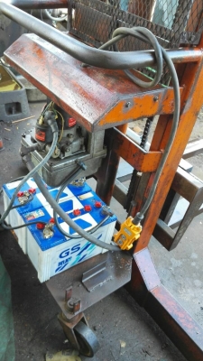 ====== Sold Out!! ====== แฮนด์ลิฟท์ไฟฟ้า LIFTO JAPAN 1 ตัน. ยกสูง 3 เมตร.งายาว 120 cm.โทร 089-2499-123(Line)นครปฐม