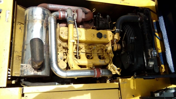 ขายรถแบคโฮ KOBELCO SK100-/// เอกสารอินวอย ไม่มีระบบไฟ ราคา 650000