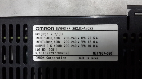 ขาย inverter omron พังแล้ว ไฟไม่เข้า 600  บาท