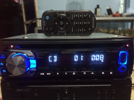 KENWOOD KDC-352U PANDORA 24Bit USB IPOD MP3-RW CD-RW FMคลื่นไทย AUX ปรีเอ้า3ชุด ไฟ7สี พร้อมรีโมท สภาพสวย มือ2 ญี่ปุ่น