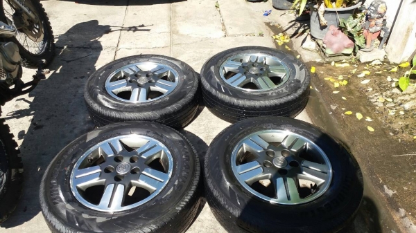 ล้อ vigo ขอบ 15 พร้อมยางชุดล่ะ 5500