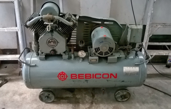 ขายถูกๆ ปั้มลมนำเข้าญี่ปุ่น HITACHI-BEBICON 3 แรง ถัง 100 ลิตร ทดสอบเรียบร้อยแล้ว ทุกระบบใช้งานได้ดีมาก