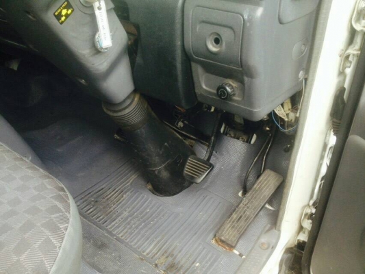 ขายราคา 385,000บ.เบาๆต่อรองได้ สึ่ล้อกลาง อีซูซุ NKR100โบว์ ปี51ยาว3.20ม สภาพกริบสวยเดิม พร้อมใช้งาน ทะเบียนป้ายใหญ่ เล่มพร้อมโอน ราคา 385,000บ ต่อรองได้