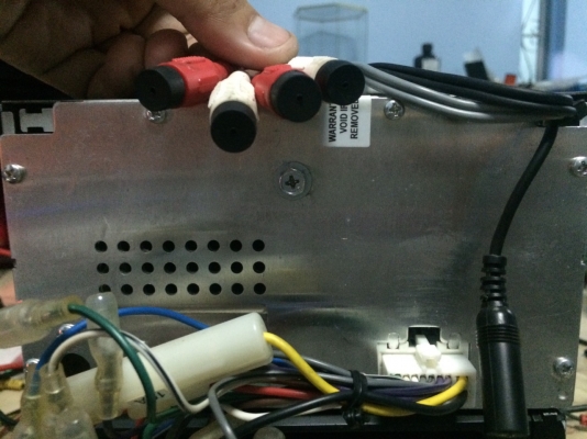 CLARION DUB275MP USB MP3-RW CD-RW AUX ปรีเอ้า2ชุด ไฟ7สี สภาพสวย มือ2 ญี่ปุ่น