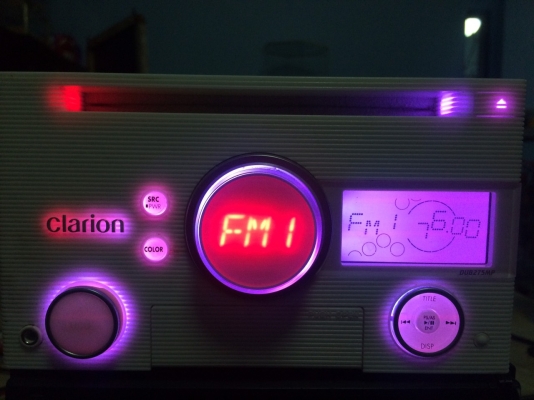 CLARION DUB275MP USB MP3-RW CD-RW AUX ปรีเอ้า2ชุด ไฟ7สี สภาพสวย มือ2 ญี่ปุ่น