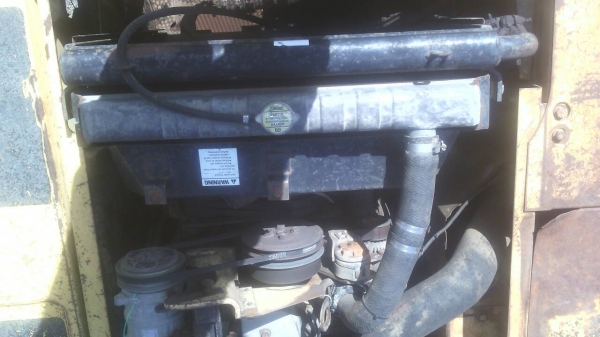 ขายรถแบคโฮ KOMATSU PC200-6 เครื่องคัมมิ้น ราคา 600000