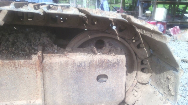 ขายรถแบคโฮ KOMATSU PC200-6 เครื่องคัมมิ้น ราคา 600000