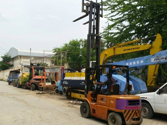 ขาย รถยก โฟลท์ลิฟท์ mitsubishi 2.5 ตัน เสาสูง 4.5 ม 3 ท่อน ดีเซล ชมวีดีโอ ได้ครับ ขาย รถยก โฟลท์ลิฟท์ mitsubishi 2.5 ตัน เสาสูง 4.5 ม 3 ท่อน ดีเซล ชมวีดีโอ ได้ครับ