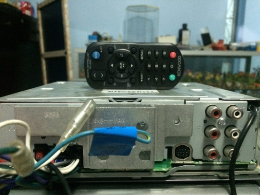 KENWOOD KDC-452U PANDORA 24Bit USB IPOD MP3-RW CD-RW FMคลื่นไทย AUX ปรีเอ้า3ชุด ไฟ7สี คุมกล่องCD พร้อมรีโมท สภาพสวย มือ2 ญี่ปุ่น