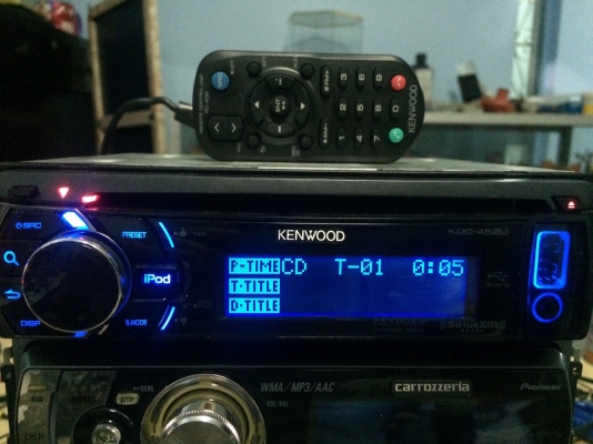 KENWOOD KDC-452U PANDORA 24Bit USB IPOD MP3-RW CD-RW FMคลื่นไทย AUX ปรีเอ้า3ชุด ไฟ7สี คุมกล่องCD พร้อมรีโมท สภาพสวย มือ2 ญี่ปุ่น