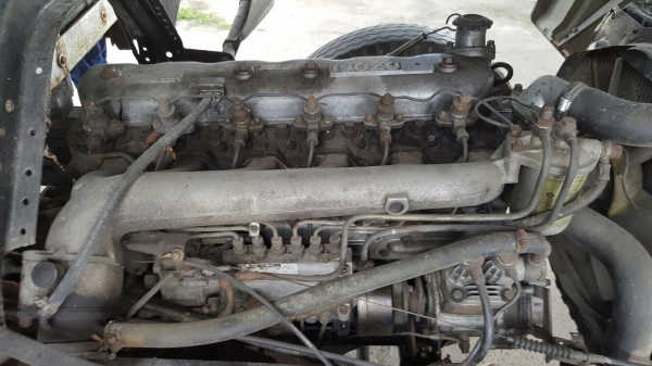 รถอีซูซุ 6 ล้อ หลังถนน FDR / 165 แรงม้า. ปี 39.   สนในติดต่อ   081 - 6079515