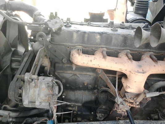 รถอีซูซุ 6 ล้อ หลังถนน FDR / 165 แรงม้า. ปี 39.   สนในติดต่อ   081 - 6079515