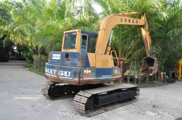 ลดกระหน่ำ!!ขายแบคโฮ KOMATSU PC80-3 เดิมจากญี่ปุ่น ทำงานสมบูรณ์ทุกระบบ รับรองไม่ผิดหวัง 480,000 เท่านั้น!!