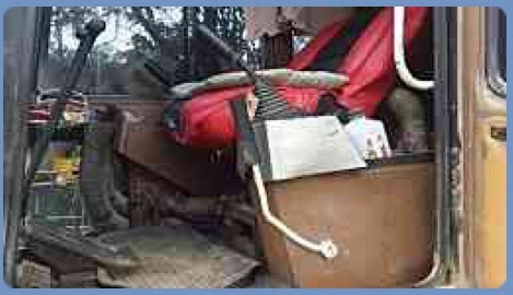 ขายรถแบคโฮ CAT  E120 Bเอกสารอินวอยท์รถสวยพร้อมใช้ราคา 600,000 090-772-3710 090-772-3708