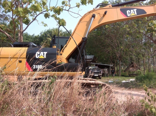 ขายครับ รถแบคโฮ CAT 318D 1084 ชั่วโมง. พร้อมใช้ครับ