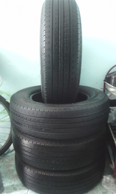 ขายยาง  205-70-15 ปี 12