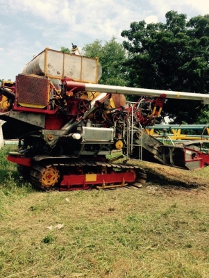 ขายรถเกี่ยวข้าว เกษตรพัฒนา สภาพพร้อมใช้งาน สนใจโทร 090-8588220คุณนะ 093-3258446คุณบิว หรือเข้าดูสินค้าอื่นๆได้ที่ www.truck.in.th/498 หรือเพจFacebook ณรงค์ ซื้อขายรถมือสอง (เว็บไซต์ส่วนตัว) หรือFacebook ตลาดรถมือสอง คุณนะ