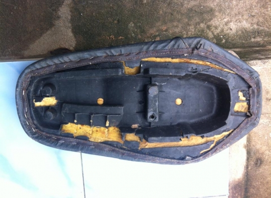 ขายโคลงรถไฟฟ้า ไม่มีแบตนะคับ มีปลั้กเสียบแบต มีกล่องควบคุม ราคา 2900