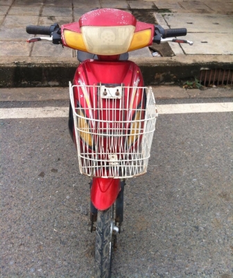 ขายโคลงรถไฟฟ้า ไม่มีแบตนะคับ มีปลั้กเสียบแบต มีกล่องควบคุม ราคา 2900