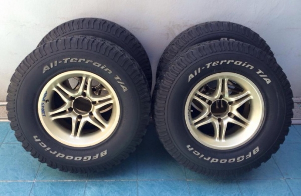 ขายล้อแท้ AIBA WORKS 16x8 off -13พร้อมยาง BF All-terrain 265/75/16 ปี12 ดอกสวยๆ