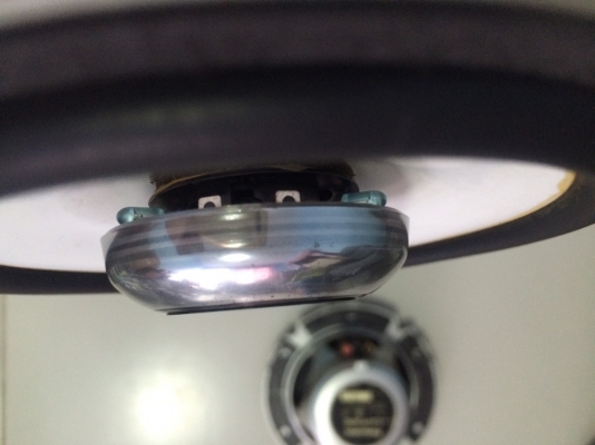 ลำโพง PANASONIC CJ-FF167D 2ทาง 6.5นิ้ว 130W โคลงหล่อ กรวยโพลี แม่เหล็กนีโอ มีไฟกระพริบตามจังหวะเพลงข้างละ3ดวง Made in Japan เสียงดีมาก หายากครับ มือ2 ญี่ปุ่น