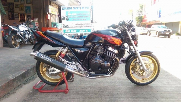 ขายคับ HONDA CB400 ปี98 เวอร์ชั่นSไมล์แดง ทะเบียนพร้อมโอน ภาษีไม่ขาด ท่อแต่ง กันล้ม โซ่สเตอเต็ม แฮนด์บาร์ ราคา 85000 บาท ส่งได้ทั่วไทยคับ สนใจติดต่อ 081-0578282 คับ ส่งได้ทั่วไทยคับ สนใจติดต่อ 081-0578282 FACEBOOK ชาญณรงค์ ป๊อป ชัยอมฤต ไอดีไลน์ POPBIGBIKE