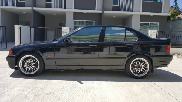 ขายbmw 318i e36 ปี98 เดิมๆเครื่องดีช่วงลางดีไม่มีชน