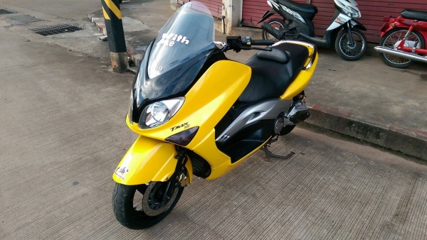 ขายคับ YAMAHA TMAX500 ปี2003 สีสวย ท่อแต่งทั้งเส้น แฮนด์บาร์ ยางหน้าหลังเยอะ แบตใหม่ อินวอยส์ สรรพสามิตร ราคา 75000 บาท ส่งได้ทั่วไทยคับ สนใจติดต่อ 081-0578282 FACEBOOK ชาญณรงค์ ป๊อป ชัยอมฤต ไอดีไลน์ POPBIGBIKESAKON คับ สนใจรถสวย ถูก ดี ต้อง POP BIGBIKE S