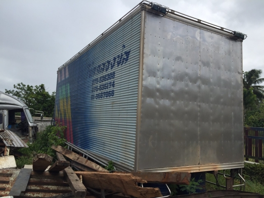 ตู้เปียก สแตนเลส 6.20 ม. สภาพสวย สภาพดีไม่มีสนิม เพิ่งยกลง จาก10ล้อ สวย.....