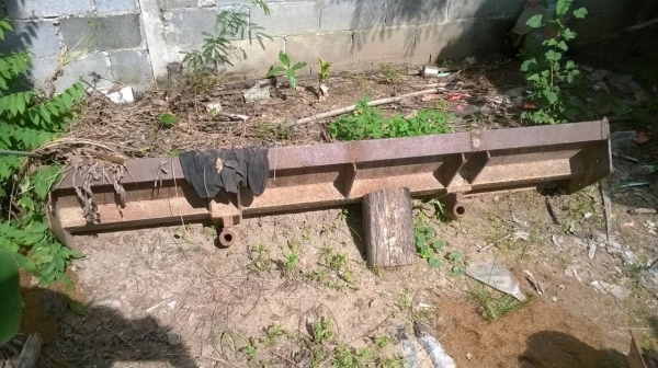 ขายรถไถฟอร์ด 6600 เสื้อลาย เอกสารเล่มทะเบียนครบ อุปกรณ์มีผานดันหน้า ผาน 6