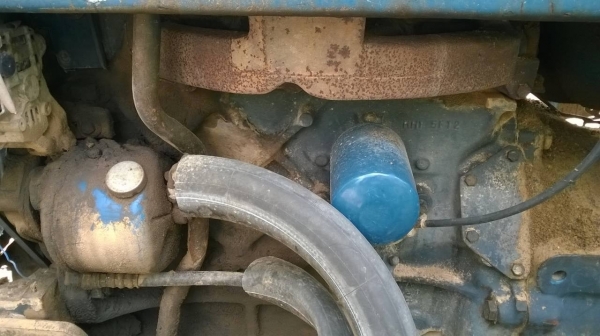 ขายรถไถฟอร์ด 6600 เสื้อลาย เอกสารเล่มทะเบียนครบ อุปกรณ์มีผานดันหน้า ผาน 6