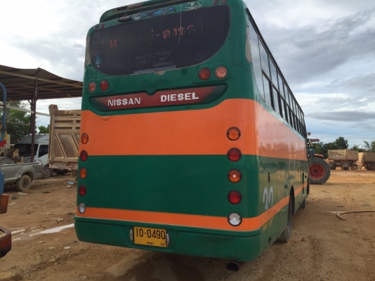 6ล้อบัสขนส่งพนักงาน..รถสวยดี สภาพดี ภายในสวย..ประมาณ45ที่นั่ง.