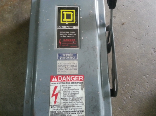 ขายตู้คัตเอ้า2สายกับเบลกเก้อ3สาย ขายตู้คัตเอ้า2สายกับเบลกเก้อ3สาย