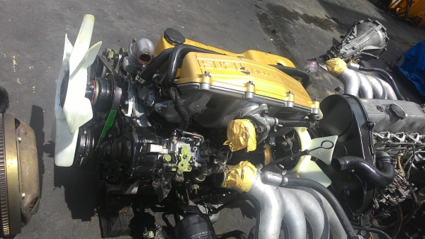 เครื่อวisuzu 4ja มังกรทองฝาทอง พร้อมเกีร์ยเครื่องดีไม่มีไอเกีร์ยไม่หอนรับประกัน เครื่อวisuzu 4ja มังกรทองฝาทอง พร้อมเกีร์ยเครื่องดีไม่มีไอเกีร์ยไม่หอนรับประกัน