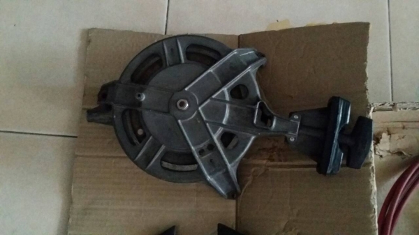 ในกลุ่มฝากลงขายของไม่ได้ใช้งาน คอนโทรล Yamaha 703 , ลานกระตุก , หางปลาวาฬ