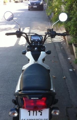 Honda Zoomer X ชุดสีไร้ตำหนิ 5000โล โอนฟรี ส่งฟรี สภาพป้ายแดง