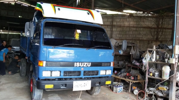ขายหกล้อดั้มพ์ ISUZU-NPR59LU5M ปี37 วางเครื่อง 6BG1-175 แรงม้า แอร์ เพาเวอร์ สภาพพร้อมใช้ ขายหกล้อดั้มพ์ ISUZU-NPR59LU5M ปี37 วางเครื่อง 6BG1-175 แรงม้า แอร์ เพาเวอร์ สภาพพร้อมใช้